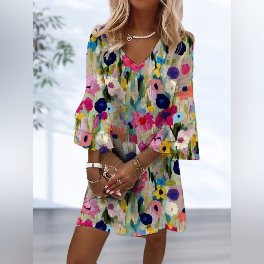 NWT Colorful Floral V-Neck Dress Size Small